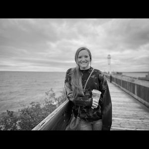 Meet your Posher, Hannah